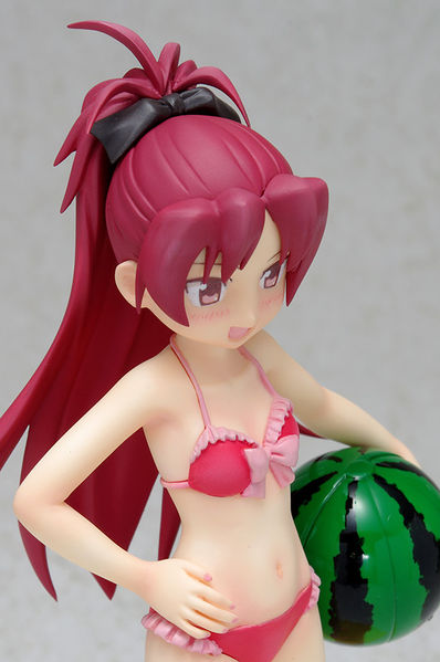 File:Kyouko beach queen figure 04.jpg
