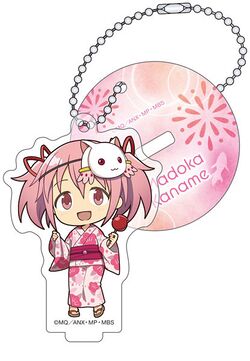 Acrylic keychain stand kimonos 1.jpg
