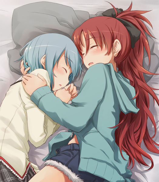 File:Kyousaya crying sleeping together.jpg